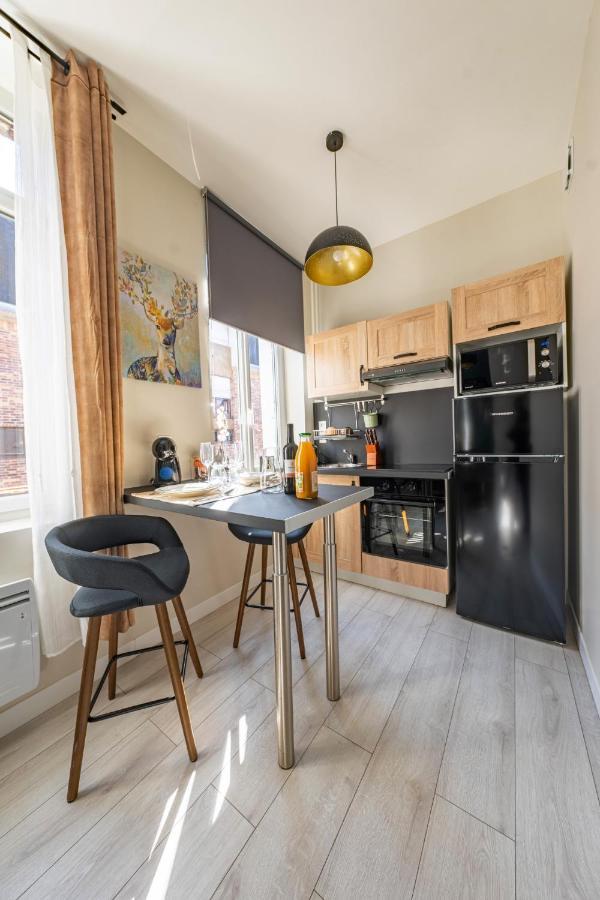 Les Appartements De La Nef D'Or Saint-Quentin  Rum bild