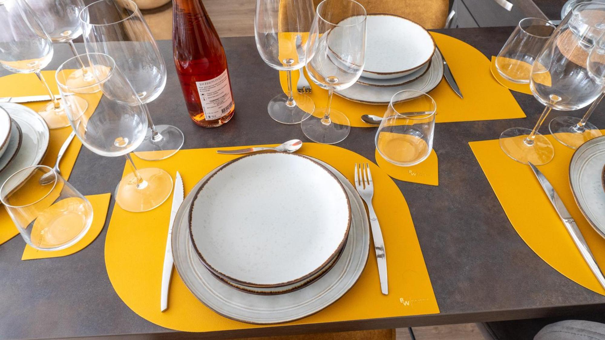 Les Appartements De La Nef D'Or Saint-Quentin  Exteriör bild